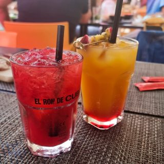 Venez déguster un bon cocktail à La Fabrica 🍹#cocktails #lafabricayverdon #explorityverdon #mojito #yverdonlesbainsregion #yverdon #cocktaillover